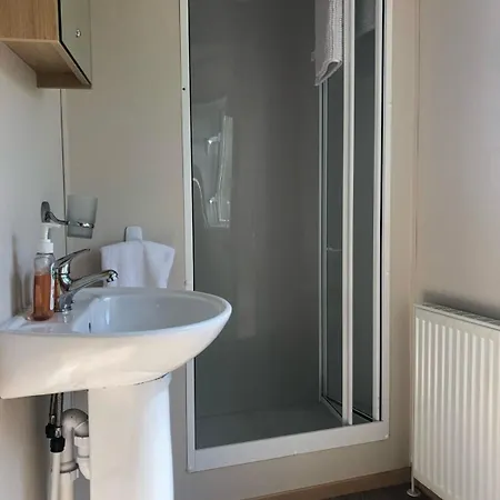 Semesterbostad Cascade & Hot Tub F94 H0fr