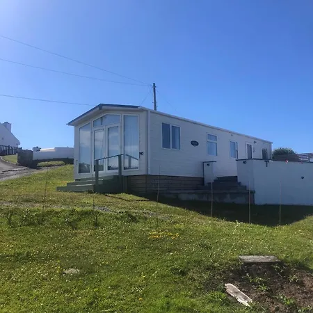 Cascade & Hot Tub F94 H0fr Semesterbostad Donegal Town