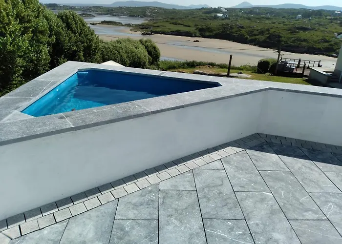 Cascade & Hot Tub F94 H0fr * Donegal Town