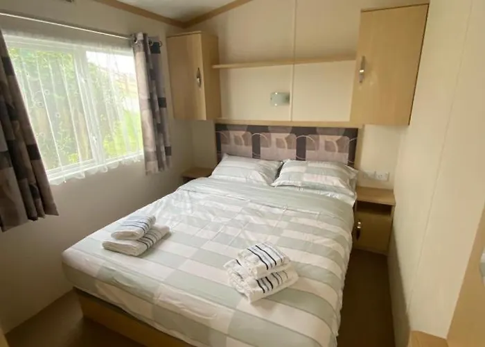 Cascade & Hot Tub F94 H0fr * Donegal Town